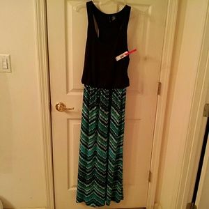 New Directions Black and Blue maxi dress NWT